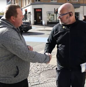 Afsnit 9 - En dag i felten: Kundemøder og trappevask